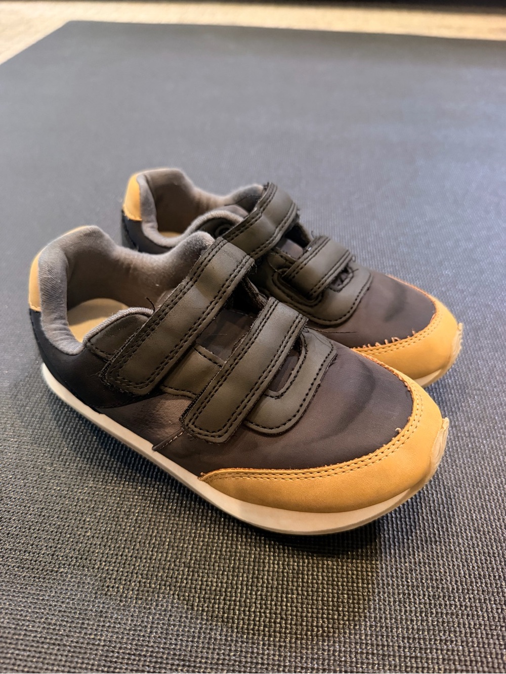 Cat & Jack Navy and Brown Velcro Toddler Sneakers Size 13